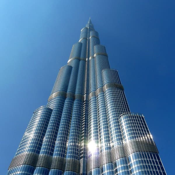 Image of the Burj Khalifa in profile at day