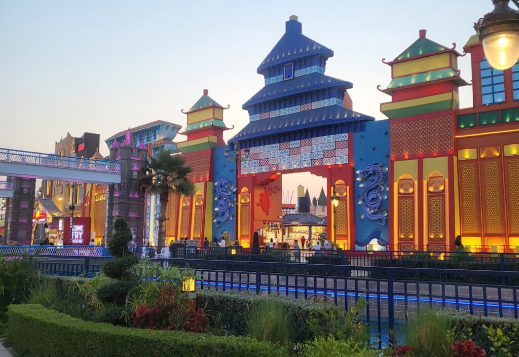 Thumbnail-For-Global-Village-Dubai-By-Sallet Al Sayad